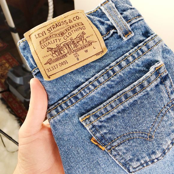 ‼️BLACK FRIDAY BOGO FREE ALL ITEMS‼️ LEVI SHORTS - Picture 4 of 6